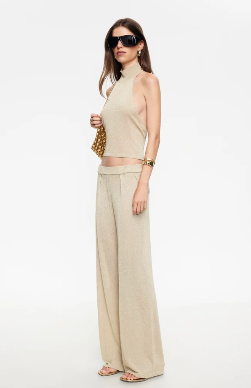 Trophy Halter Oyster