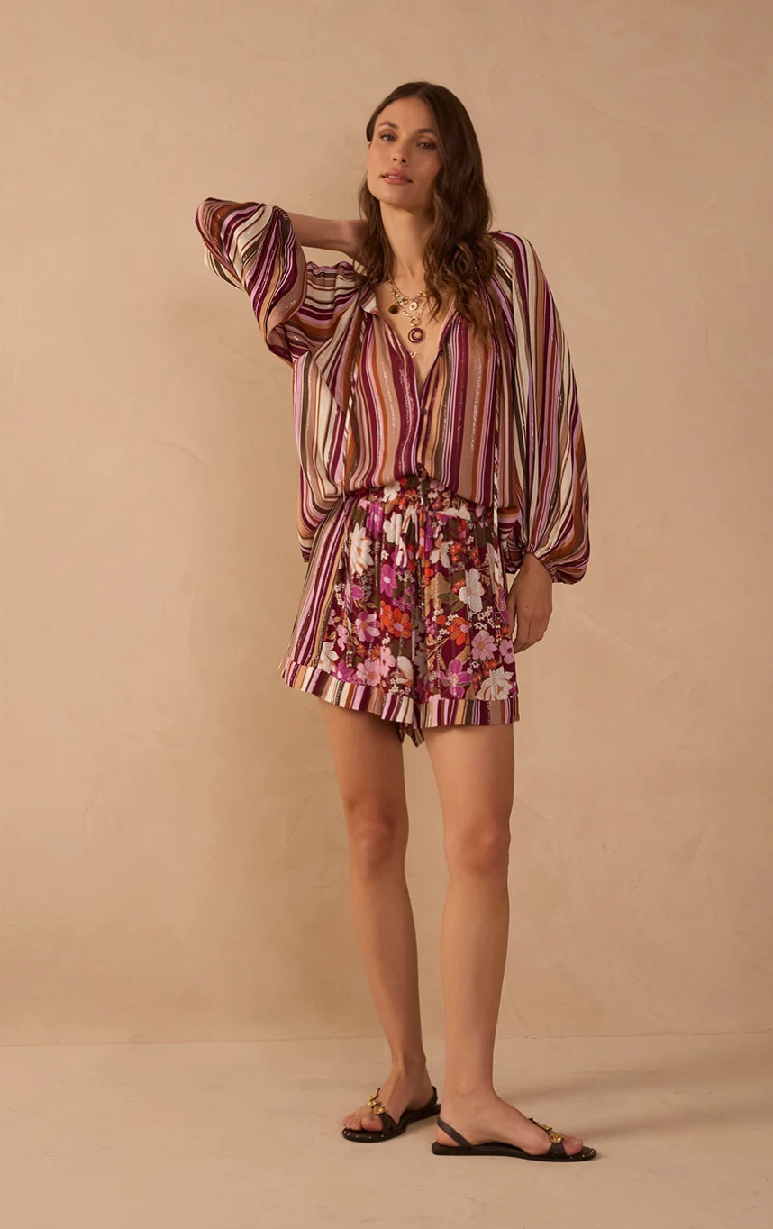 Jasmin Short Solar