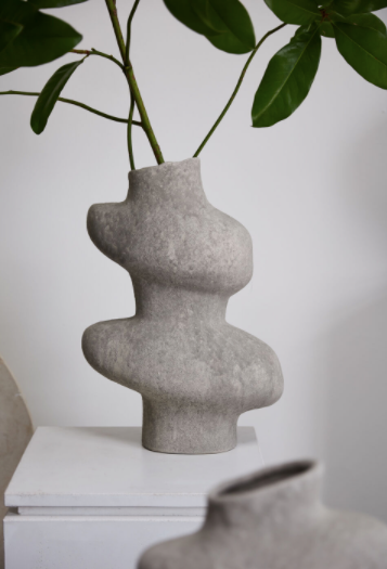 Ambit Vase 17x10x24