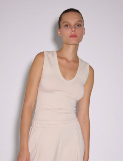 Melek v Neck Top
