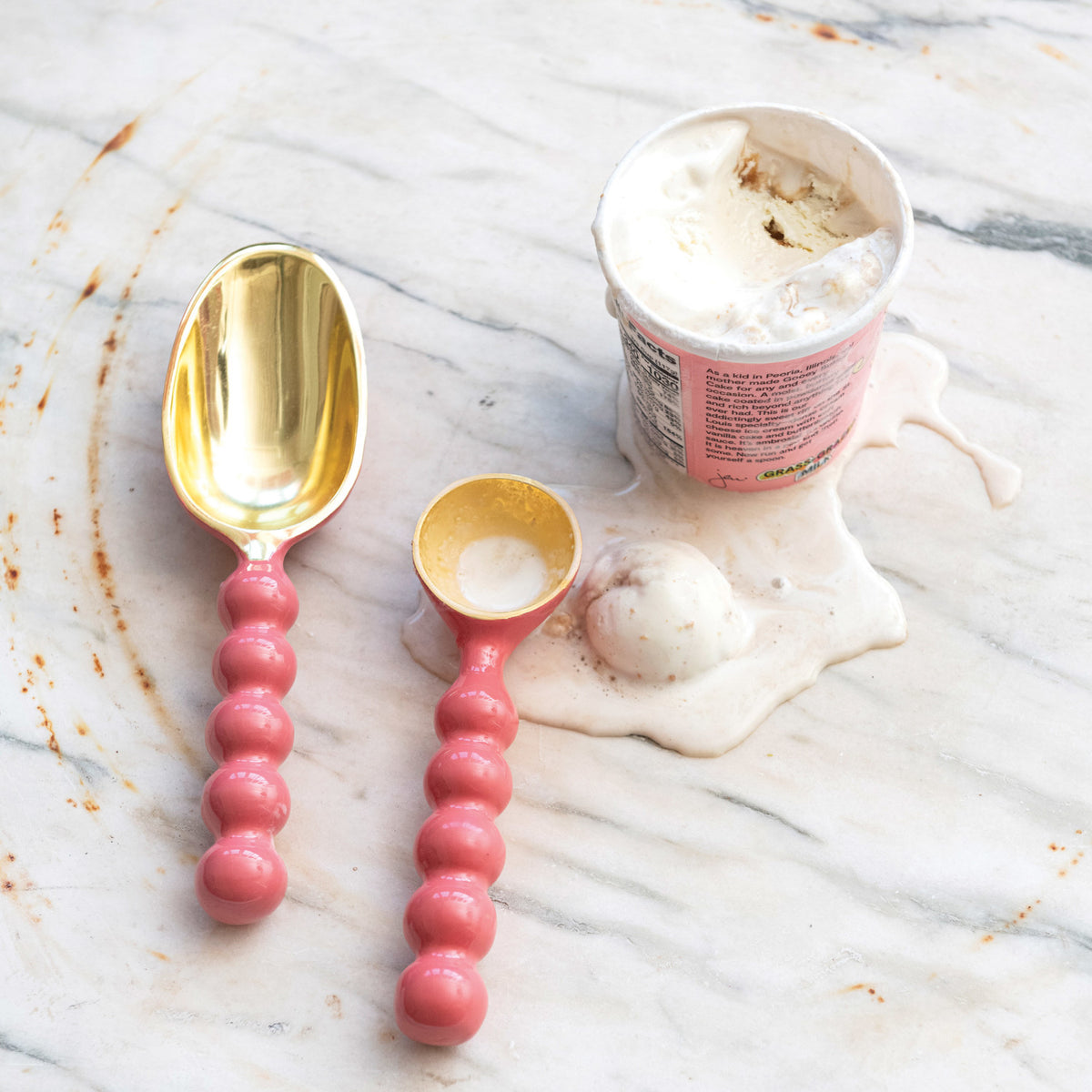 Enameled Aluminum Scoop