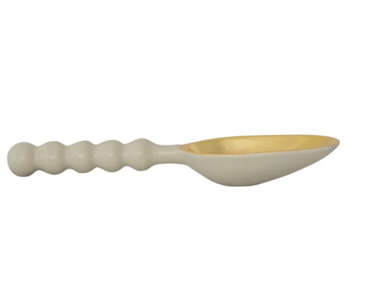 Scoop with Ball Handle