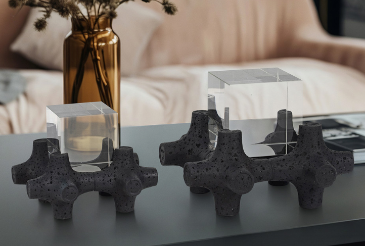 Barwa Objects With Crystal Cubes Black