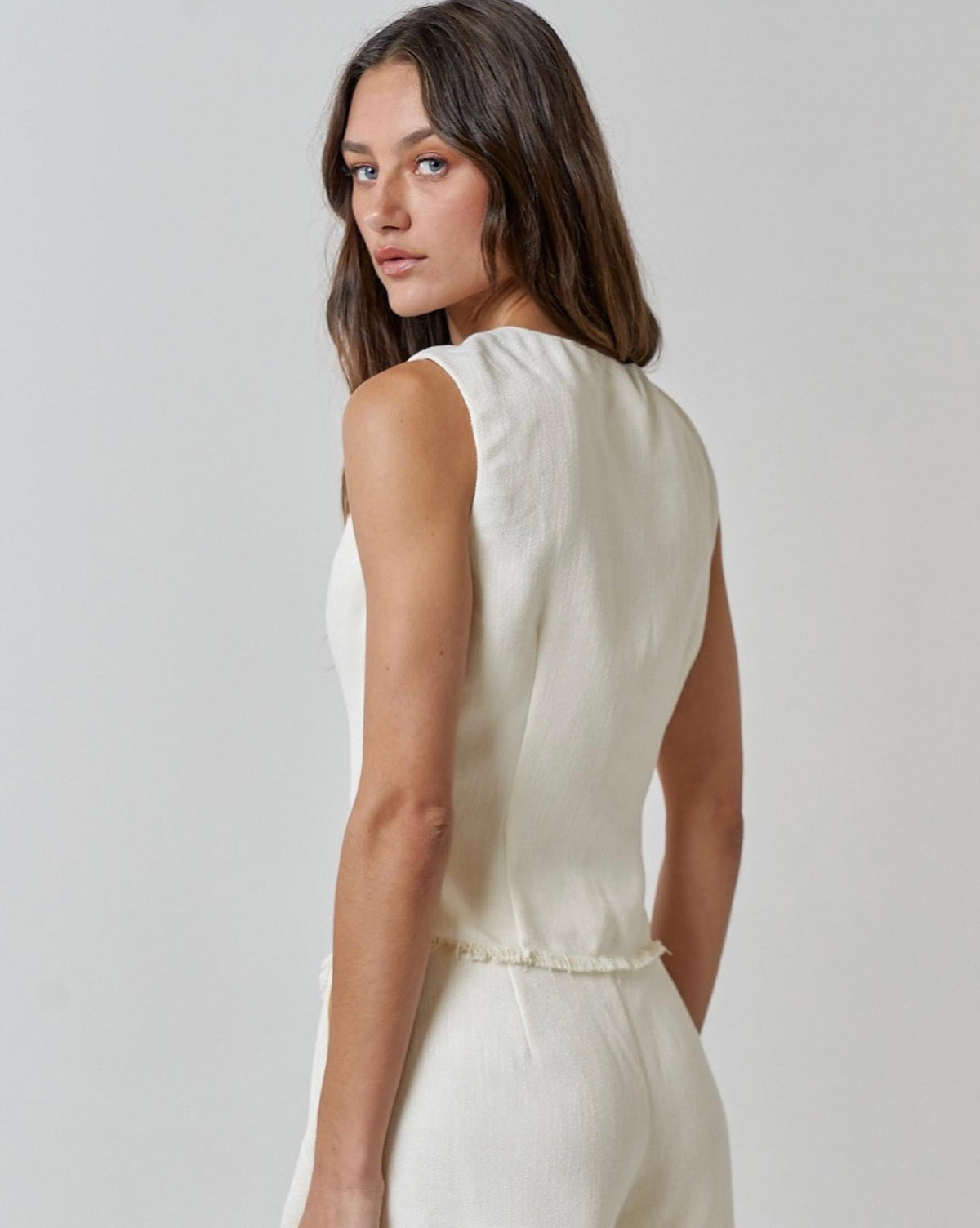 Frayed Hen Linen Set Cream