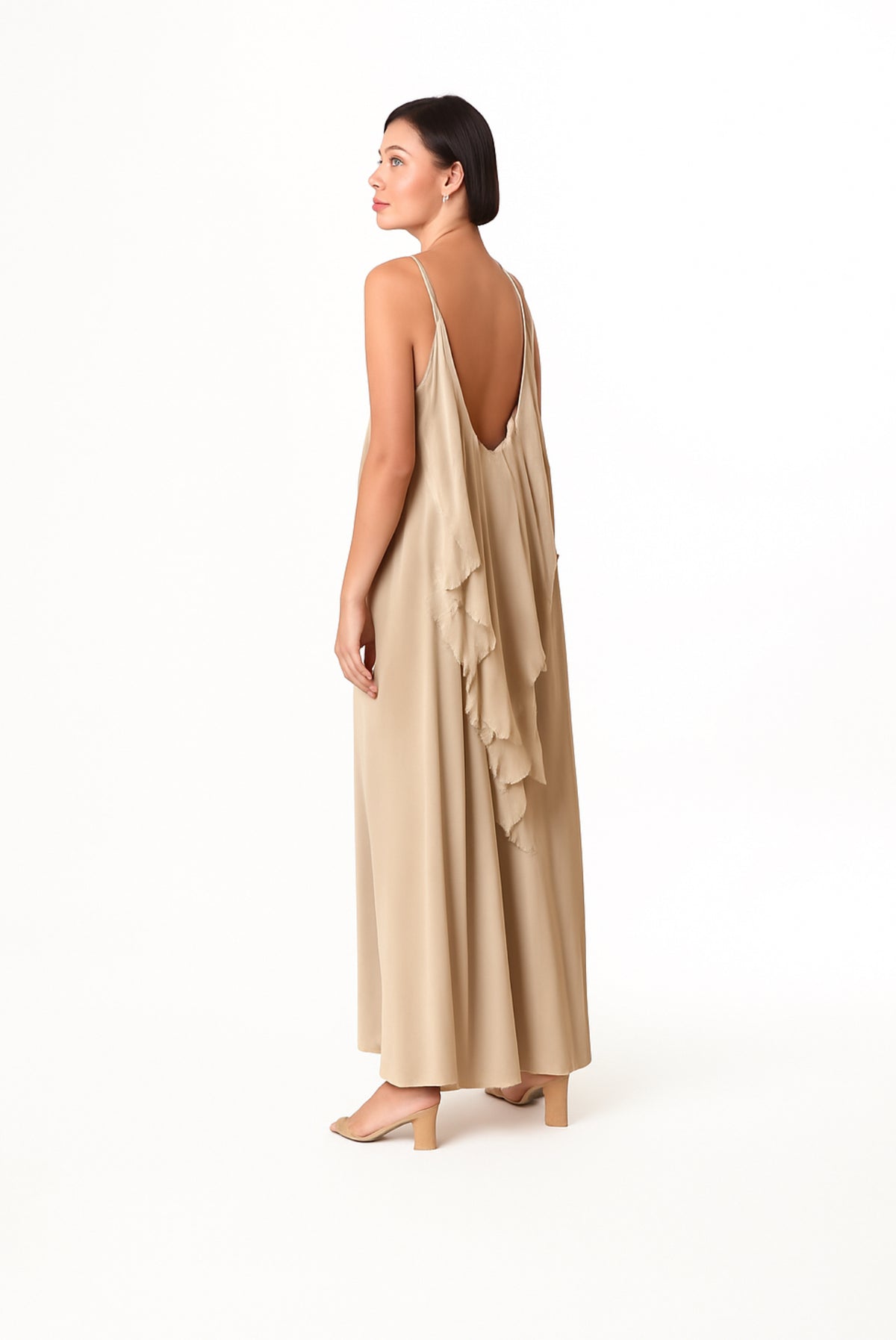 Jaideth Dress Beige