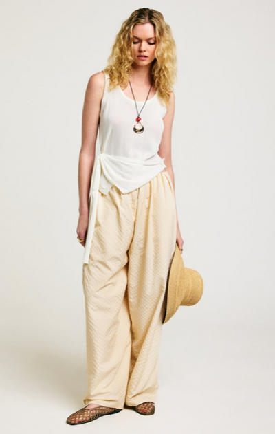 Alvynne Swater Ivory