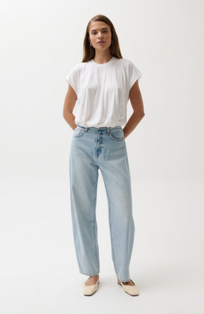 Wes High Rise Barrel Jean Waves