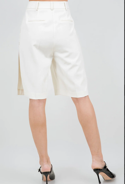 Ani Short Side Zippers Cream