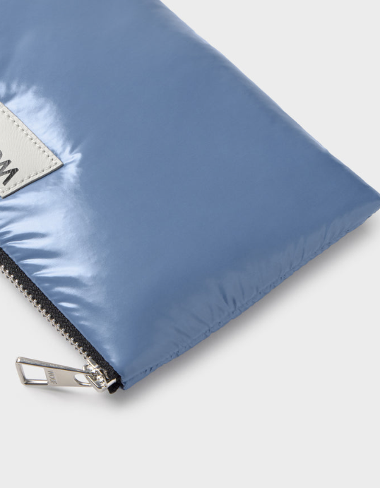 Royal Pouch