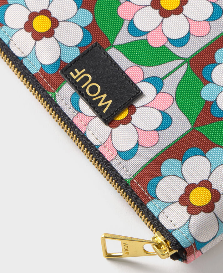 Kaleido Pouch