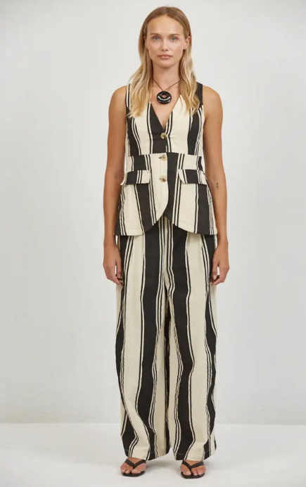 Delphine Set Black