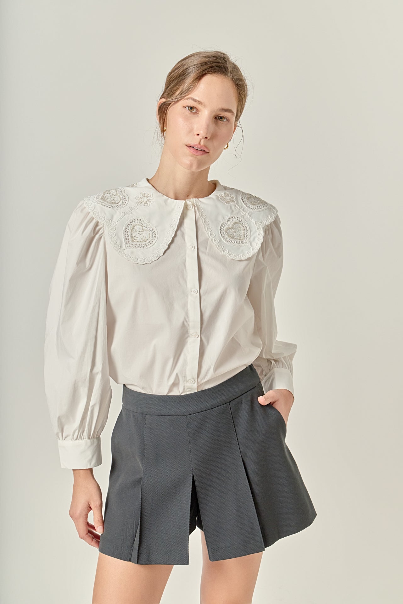Scallop Embroidered Large Collar Blouse White