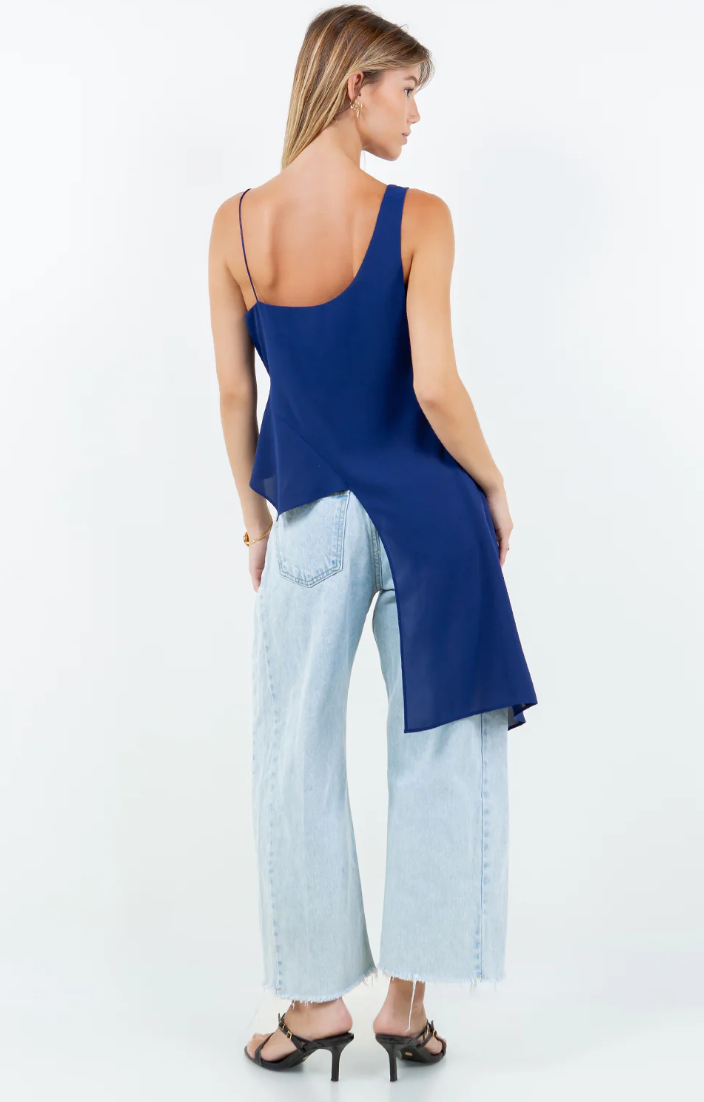 Lau Asymmetric Top Navy