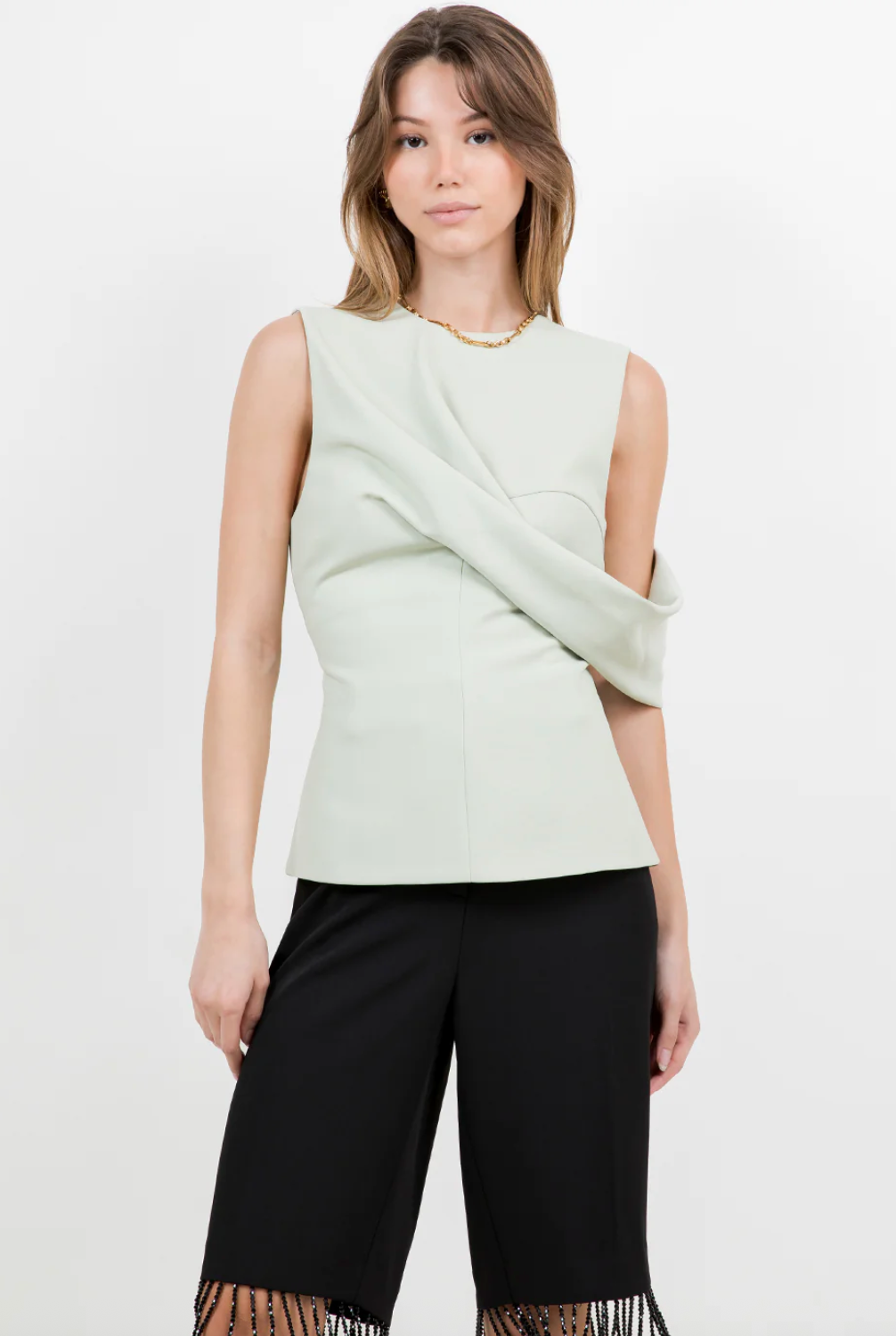 Drack Sleeveless Fitded Top