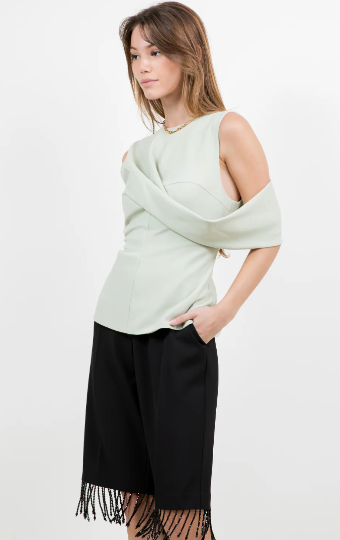 Drack Sleeveless Fitded Top