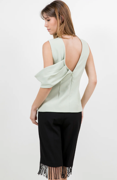 Drack Sleeveless Fitded Top