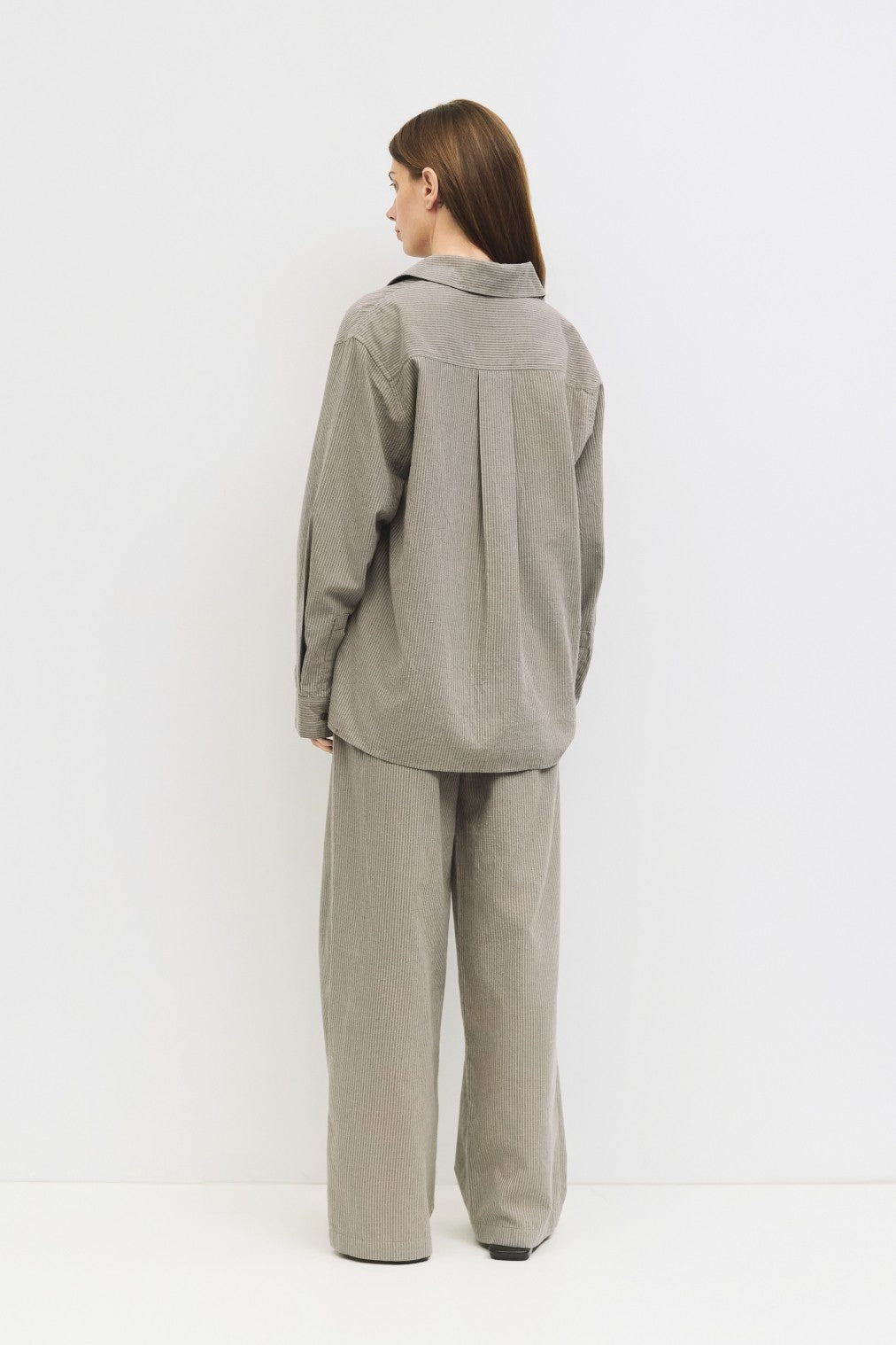 The Elizabeth Set Beige