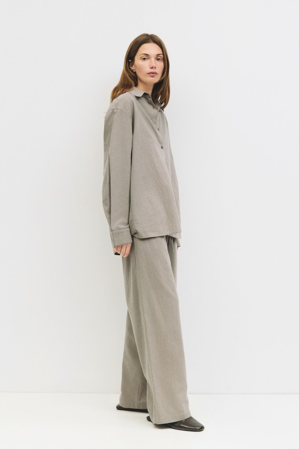 The Elizabeth Set Beige