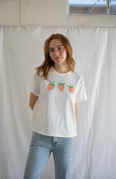 Strawberry Tee Ivory