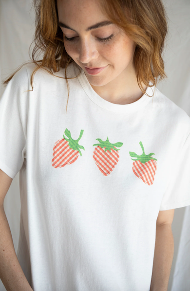 Strawberry Tee Ivory