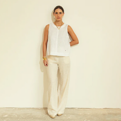 Teresa Pant in Sand Linen