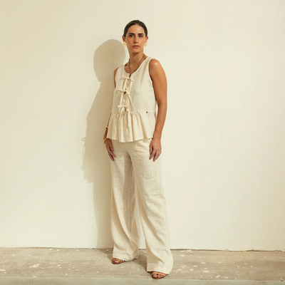 Teresa Pant in Sand Linen