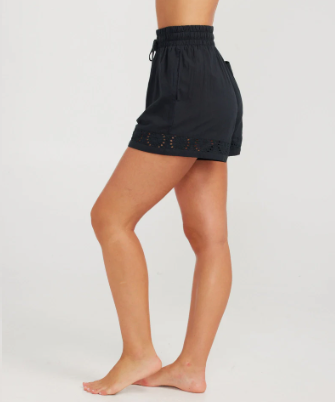 Fallan Short Black