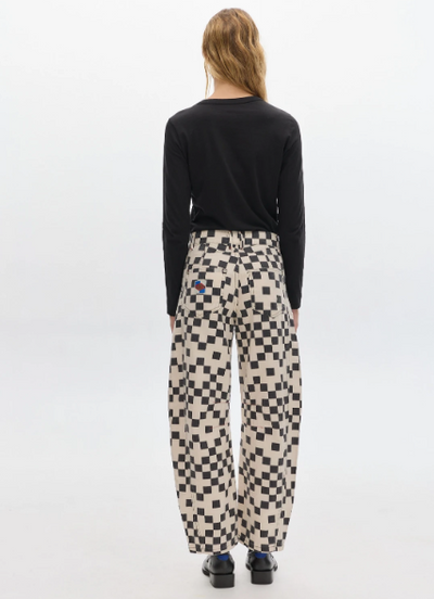 Liam Jean Barrel Print