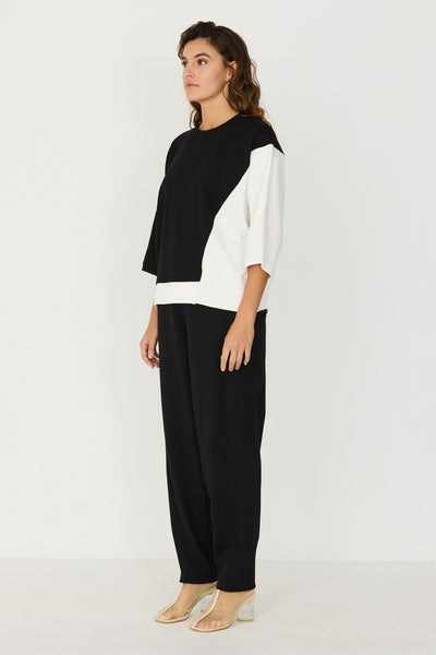 Aloria Tshirt Black White
