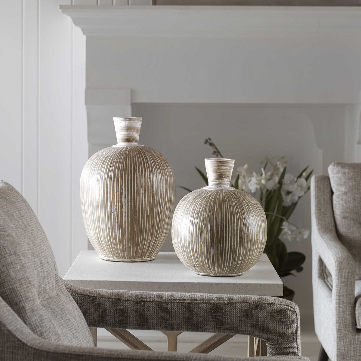 Ialander Vases