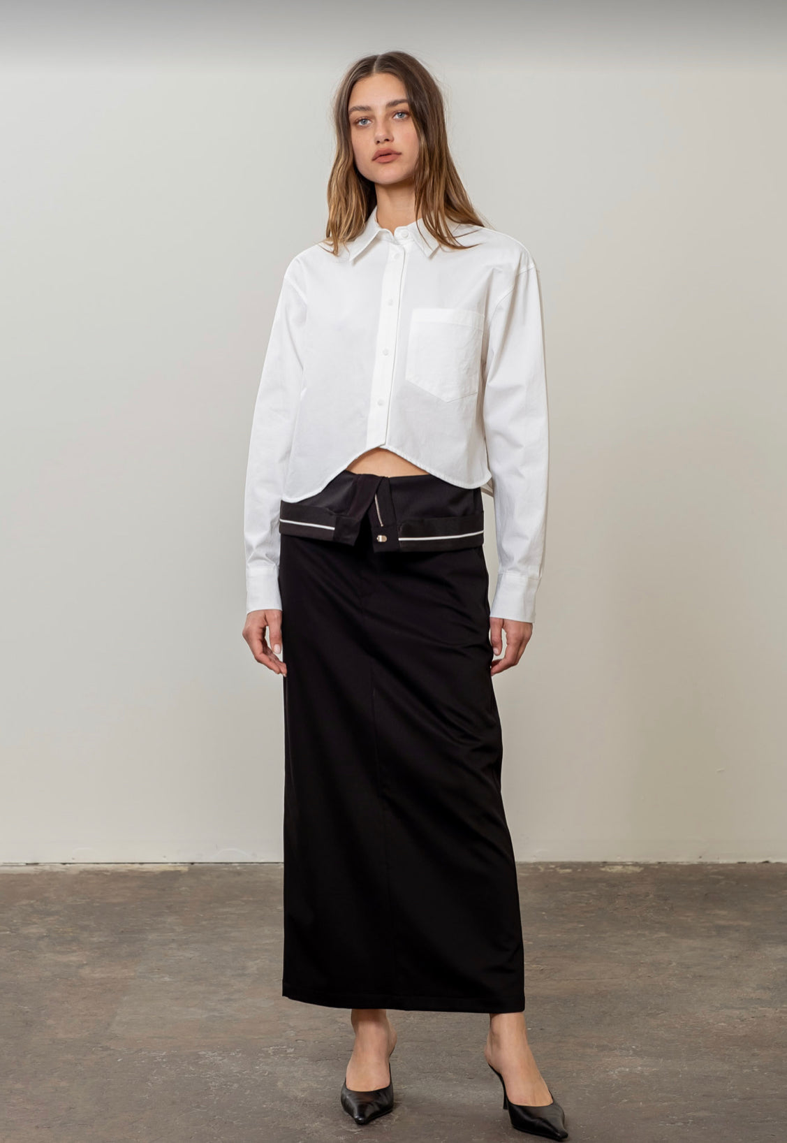 Front Button Clousure Cropped Top