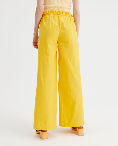 Yellow cut trousers belt