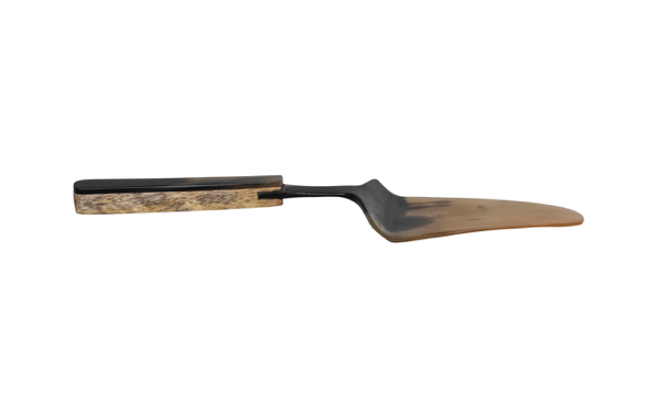 Horn Cake Server w Mango Wood
