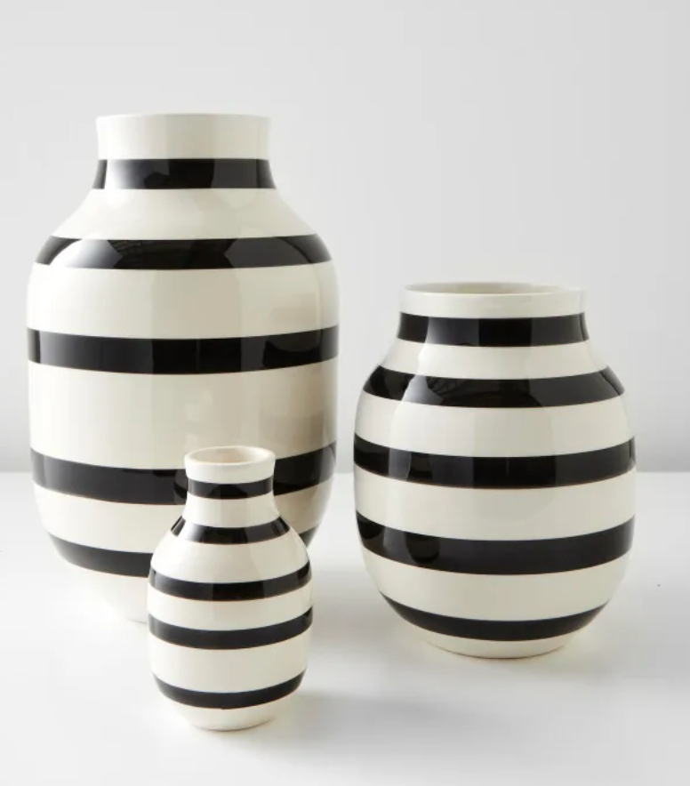 Omaggio Vase Black Small