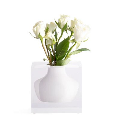 Doyers Bud Vase (Color: Hamptons White)