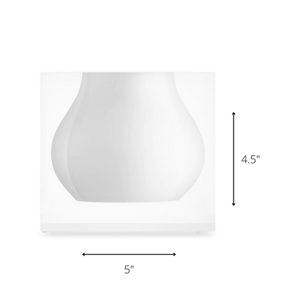 Mosco Bud Vase (Color: Hamptons White)
