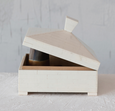 Resing Box Piramid Lid & Knob Ivory